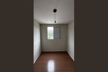 Quarto de apartamento para alugar com 2 quartos, 40m² em Lajeado, Cotia