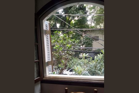 Janela de casa para alugar com 2 quartos, 130m² em Paraíso, São Paulo