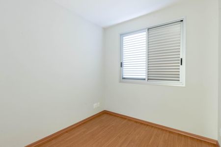 Quarto 2 de apartamento para alugar com 3 quartos, 115m² em Carlos Prates, Belo Horizonte
