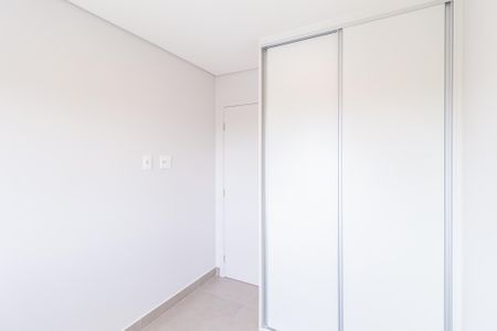 Quarto 1 de apartamento à venda com 3 quartos, 65m² em Rochdale, Osasco