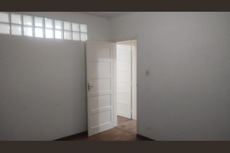 Sala de casa para alugar com 3 quartos, 100m² em Vila Bertioga, São Paulo
