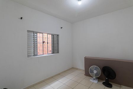 Quarto 1 de casa para alugar com 1 quarto, 40m² em Parque Cisper, São Paulo