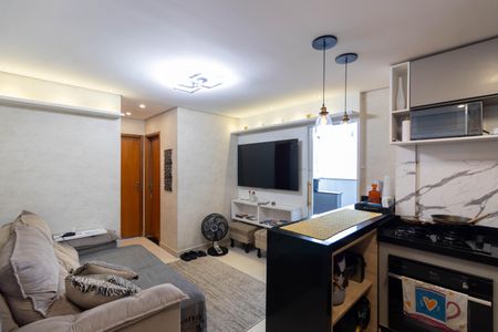 Sala e Cozinha de apartamento à venda com 2 quartos, 45m² em Vila Dalila, São Paulo