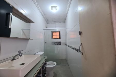 Banheiro da Suíte de casa para alugar com 2 quartos, 140m² em Conjunto Promorar Sapopemba, São Paulo
