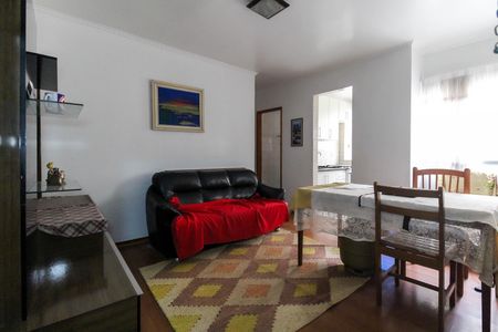 Sala de apartamento para alugar com 2 quartos, 49m² em Jardim Aracare, Itaquaquecetuba