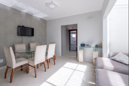 Sala de casa para alugar com 3 quartos, 306m² em Menino Deus, Porto Alegre