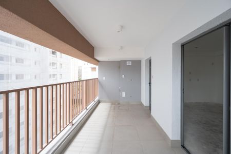 Varanda de apartamento à venda com 2 quartos, 74m² em Parque Imperial, São Paulo