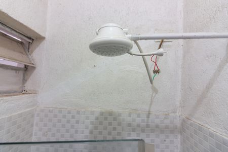 Banheiro de casa para alugar com 1 quarto, 40m² em Metalúrgicos, Osasco