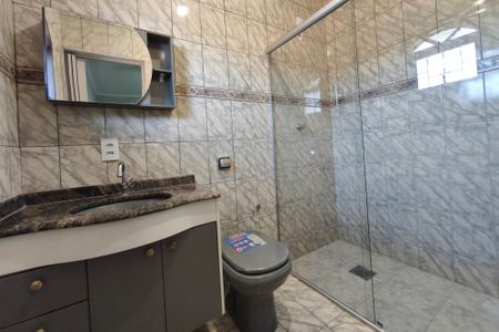 Banheiro Suíte de casa para alugar com 2 quartos, 200m² em Jardim Aurelia, Campinas