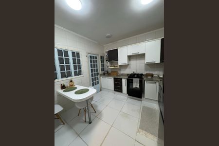 Casa à venda com 4 quartos, 238m² em Jardim Bom Retiro, Campinas