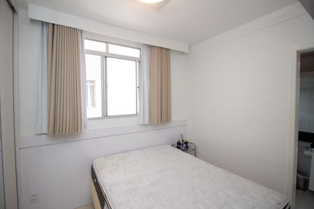 Quarto Suíte de apartamento para alugar com 2 quartos, 53m² em Cabral, Contagem