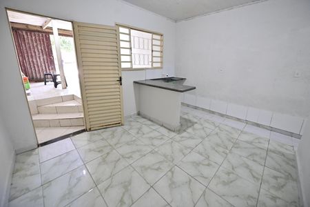 Casa para alugar com 2 quartos, 70m² em Setor Grajaú, Goiânia