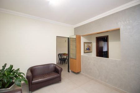 Sala de casa à venda com 3 quartos, 248m² em Jardim Laguna, Contagem
