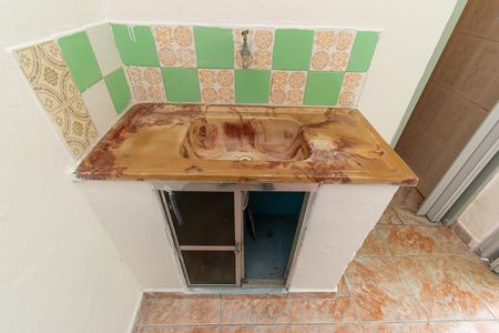 Cozinha de casa para alugar com 1 quarto, 32m² em Capão do Embira, São Paulo