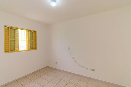 Quarto de casa para alugar com 2 quartos, 80m² em Capão do Embira, São Paulo
