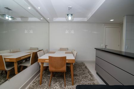 Sala de apartamento para alugar com 2 quartos, 62m² em Vila Ipe, Hortolândia