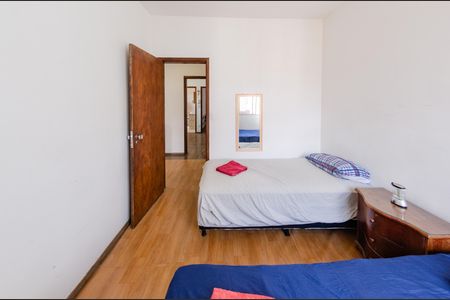 Quarto 1 de apartamento para alugar com 3 quartos, 128m² em Grajaú, Belo Horizonte