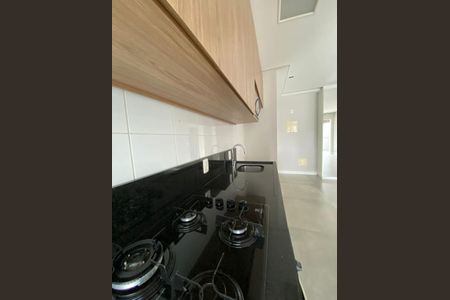 Cozinha de apartamento para alugar com 2 quartos, 63m² em Vila Gertrudes, São Paulo