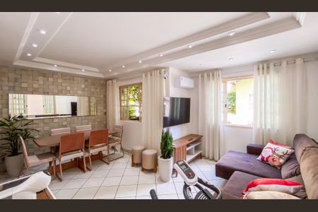 Sala de casa de condomínio à venda com 3 quartos, 195m² em Vila Robertina, São Paulo