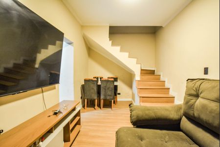 Sala de casa para alugar com 2 quartos, 85m² em Parque Erasmo Assunção, Santo André