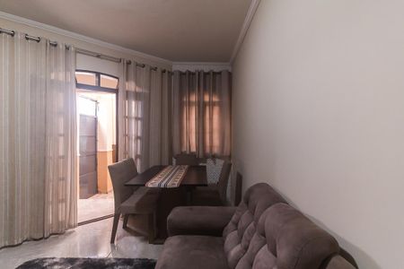 Sala de casa para alugar com 2 quartos, 80m² em Vila Cecilia, Mogi das Cruzes