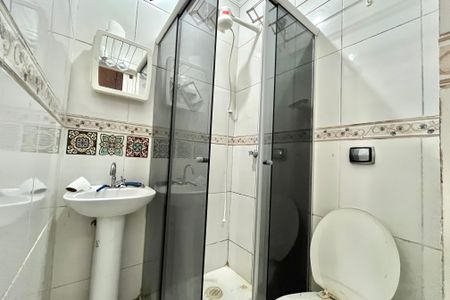 Banheiro de kitnet/studio à venda com 1 quarto, 18m² em Cidade Vargas, São Paulo