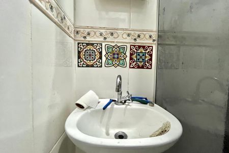 Banheiro de kitnet/studio à venda com 1 quarto, 18m² em Cidade Vargas, São Paulo