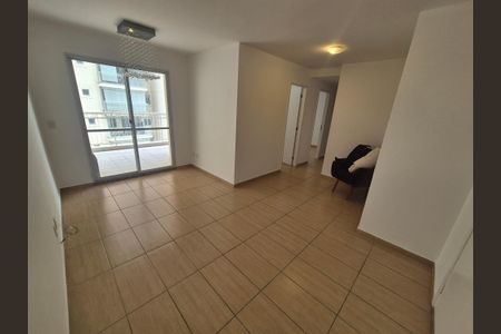 Apartamento à venda com 3 quartos, 77m² em Jardim Cláudia, São Paulo