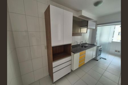 Apartamento à venda com 3 quartos, 77m² em Jardim Cláudia, São Paulo