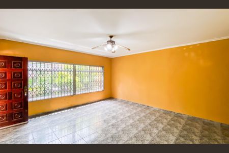 Sala de casa para alugar com 4 quartos, 500m² em Vila Ré, São Paulo