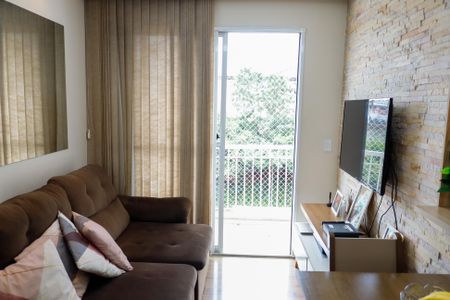 sala de apartamento para alugar com 2 quartos, 48m² em Santa Maria, Osasco