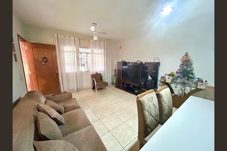 Sala de casa à venda com 3 quartos, 260m² em Vila Barros, Guarulhos