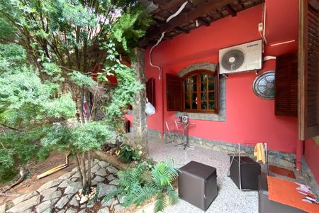 Varanda de casa à venda com 3 quartos, 400m² em Cidade Nova, Belo Horizonte