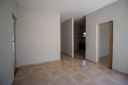 Sala de casa para alugar com 1 quarto, 95m² em Irajá, Rio de Janeiro