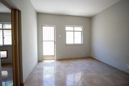 Sala de casa para alugar com 1 quarto, 95m² em Irajá, Rio de Janeiro