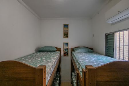 Quarto de casa para alugar com 2 quartos, 130m² em Nova Mirim, Praia Grande