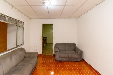 Sala de casa à venda com 3 quartos, 200m² em Parque Novo Lar, São Paulo