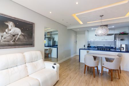 Sala de apartamento à venda com 3 quartos, 77m² em Vila Pirajussara, Osasco