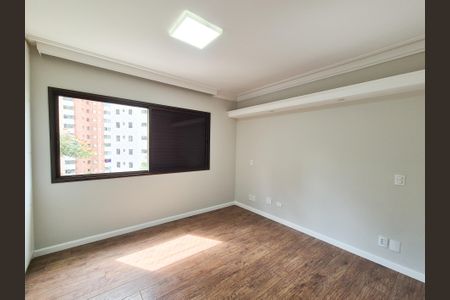 Apartamento para alugar com 3 quartos, 242m² em Indianópolis, São Paulo