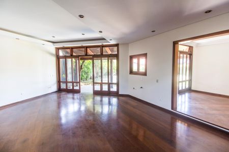 Sala de casa de condomínio para alugar com 3 quartos, 420m² em Alphaville, Santana de Parnaíba