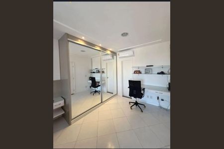 Casa de Condomínio para alugar com 3 quartos, 200m² em Jardim Placaford, Salvador