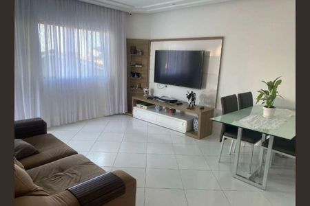 Casa de Condomínio para alugar com 3 quartos, 200m² em Jardim Placaford, Salvador