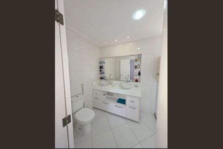 Casa de Condomínio para alugar com 3 quartos, 200m² em Jardim Placaford, Salvador