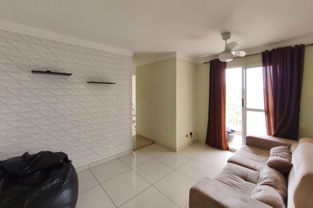 Sala de apartamento para alugar com 3 quartos, 87m² em Jardim Ipaussurama, Campinas