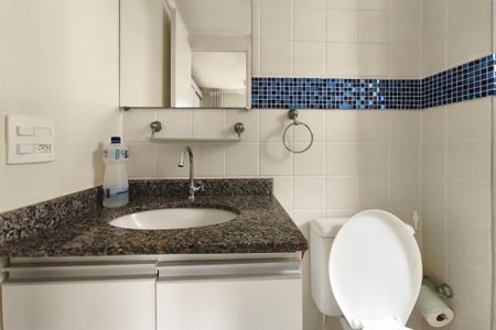 Banheiro Suíte de apartamento para alugar com 3 quartos, 87m² em Jardim Ipaussurama, Campinas