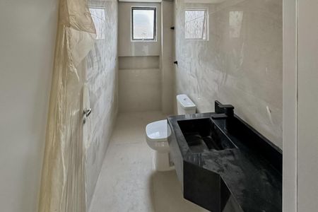 Banheiro de apartamento para alugar com 3 quartos, 73m² em Santa Cruz, Belo Horizonte