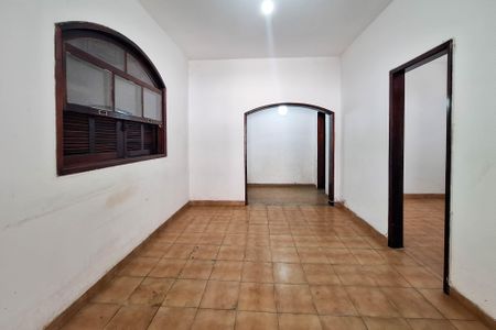 Sala de casa à venda com 3 quartos, 350m² em São Lourenço, Niterói