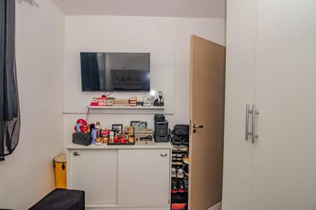 Quarto 2 de apartamento à venda com 2 quartos, 50m² em Mário Quintana, Porto Alegre