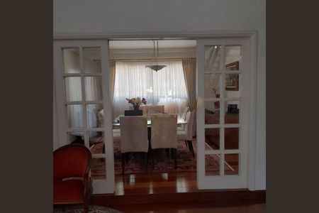 Casa à venda com 4 quartos, 360m² em Alphaville Residencial Zero, Barueri