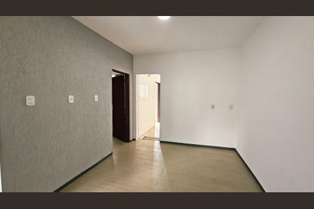 Casa à venda com 2 quartos, 162m² em Vila Santa Terezinha, Várzea Paulista